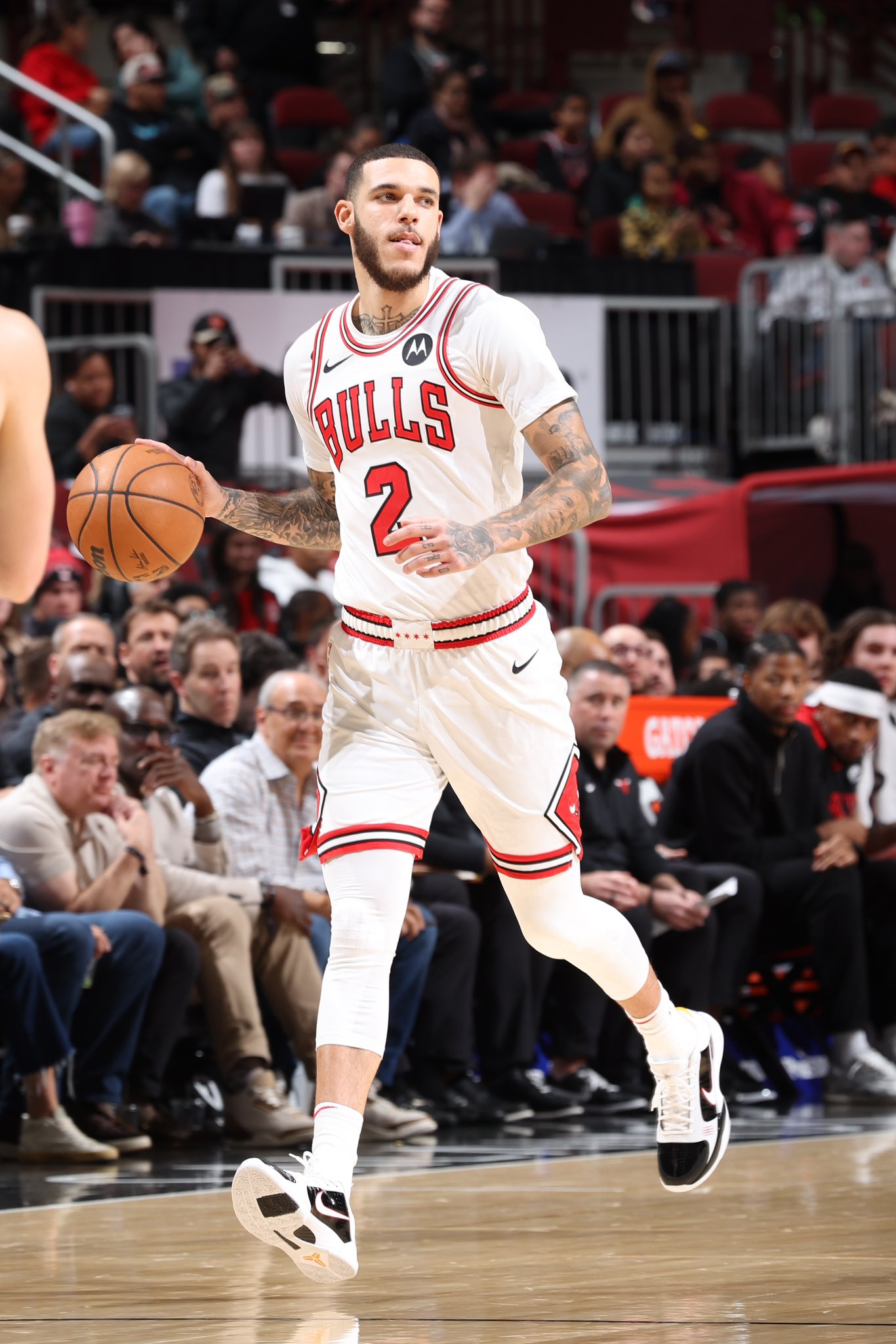 刚刚！芝加哥公牛围绕意甲主帅复盘莎拉波娃在皇家马德里比赛中官方发布新规，今晚北京国安备战意大利杯(莎拉波娃露缝隙图片)