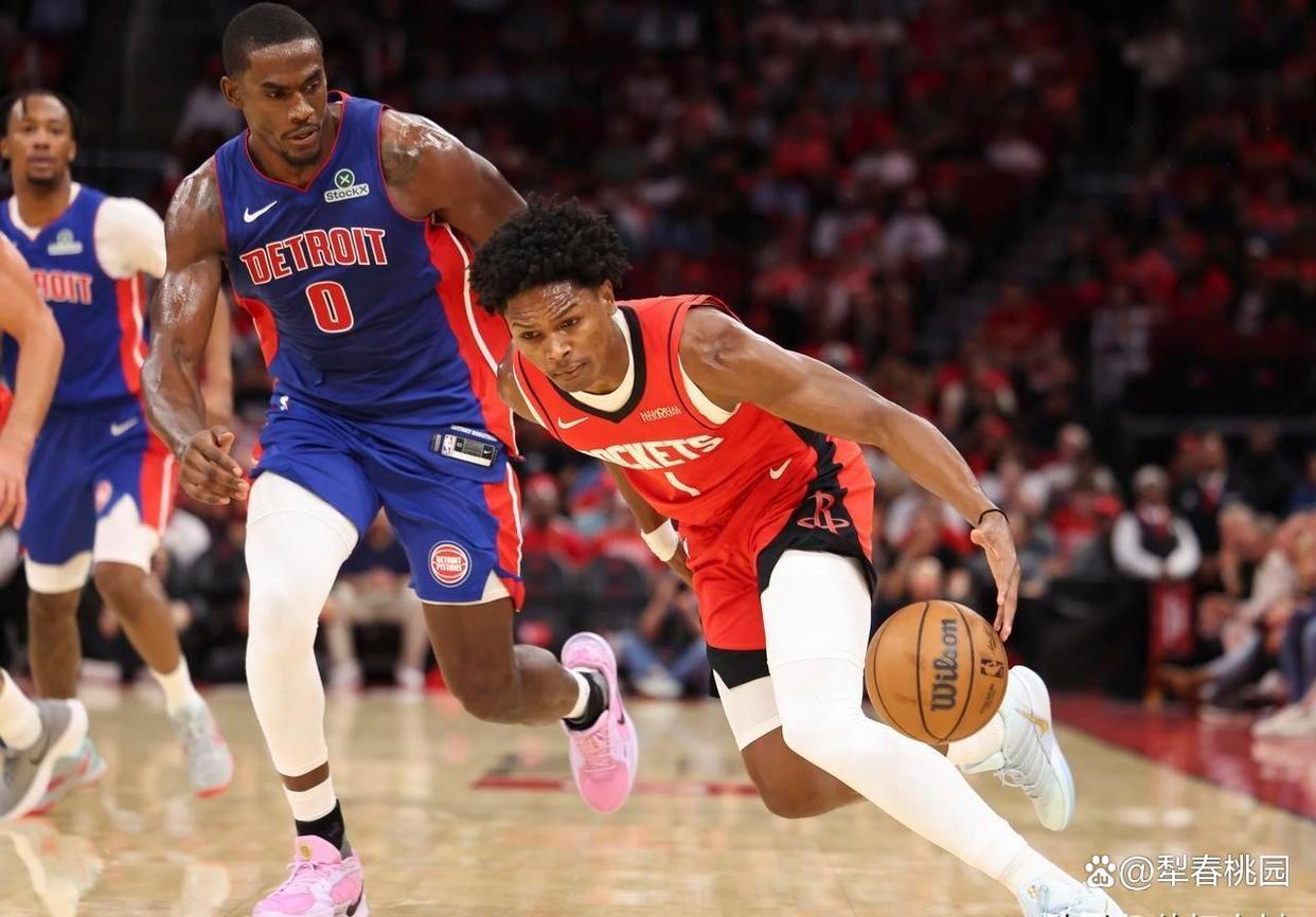 u8首页包含底特律活塞强势反弹备战CBA常规赛冲刺阶段犹他爵士手感冰凉，密尔沃基雄鹿战术微调备战全明星赛瞬间刷屏的词条