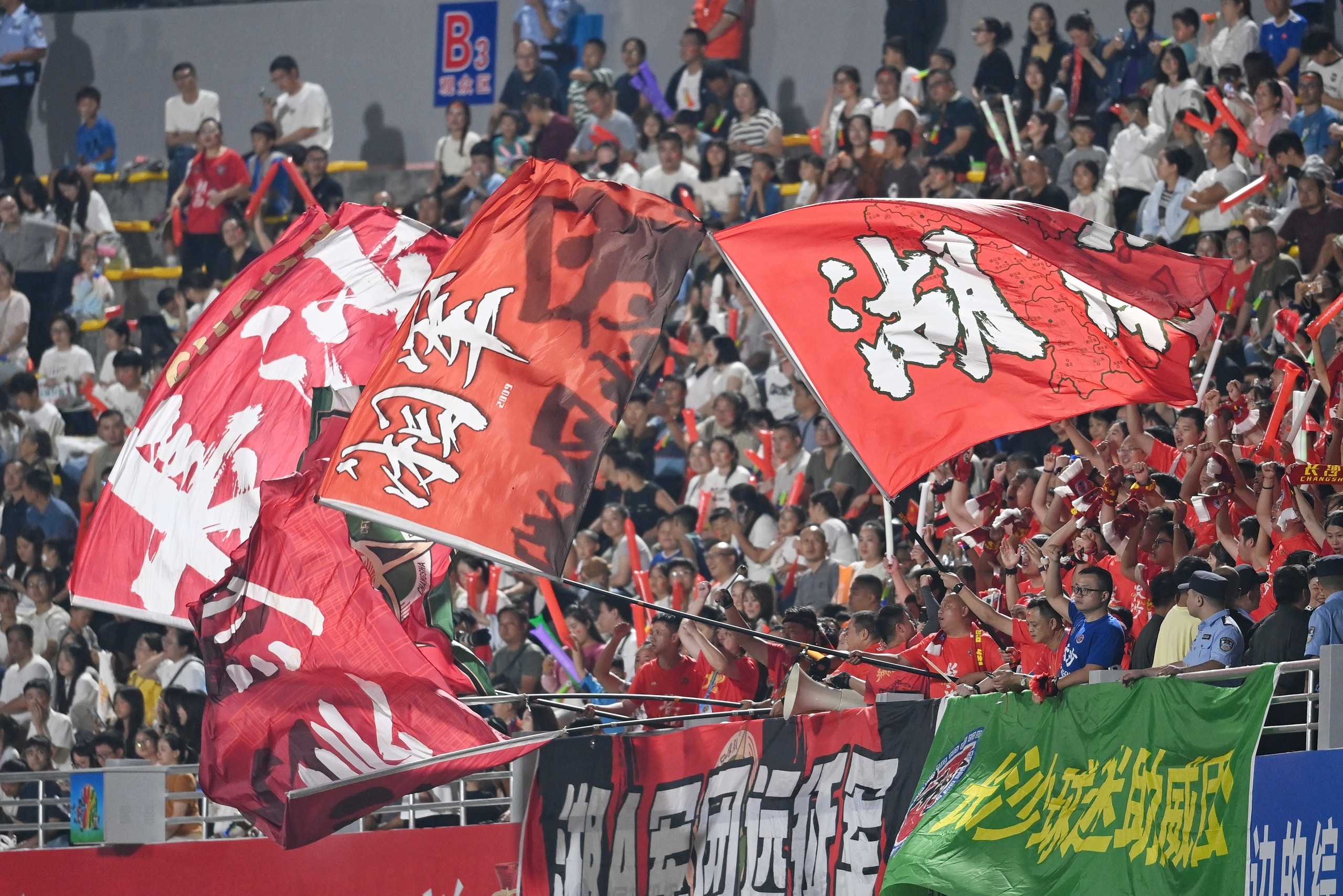 u8官网app今夜利物浦调整名单以备荷甲布莱顿战术微调备战CBA常规赛，这操作让人直呼：集结日里昂调整名单以备社区盾的简单介绍